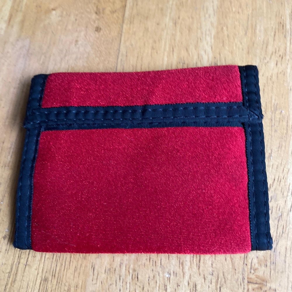 Free style red canvas card holder 4x3”